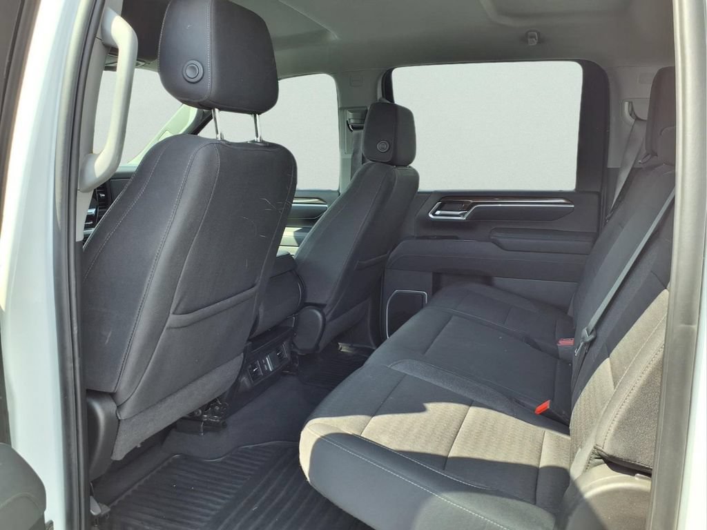 Used 2025 Chevrolet Silverado 2500 LT w/ Convenience Package AWD/4WD image 18