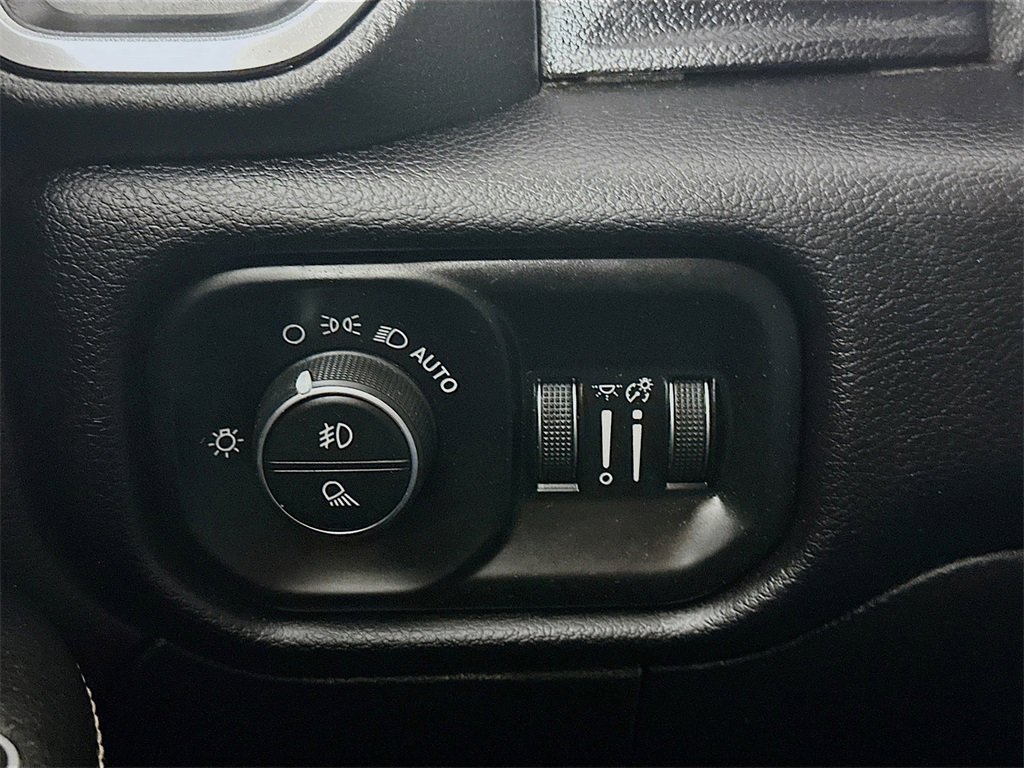 Used 2022 RAM 3500 Laramie image 19