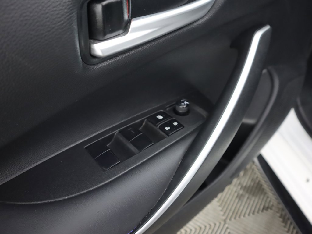 Used 2022 Toyota Corolla SE image 32