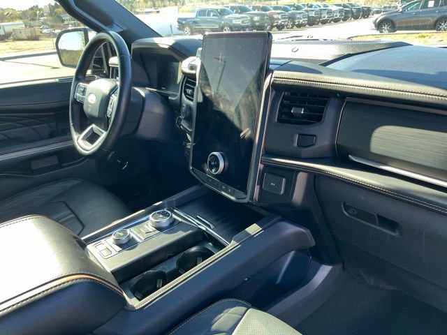 Used 2024 Ford Expedition Platinum AWD/4WD image 30