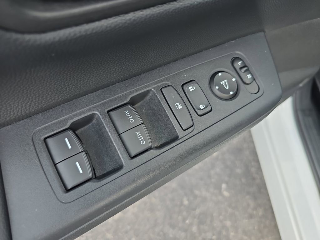 Used 2023 Honda CR-V Sport image 17