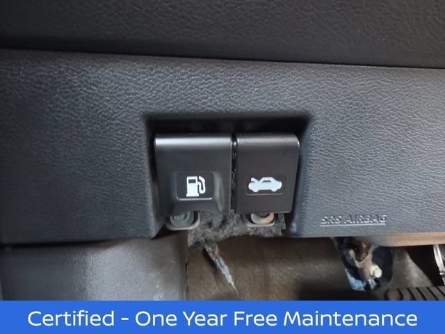 Certified 2025 Nissan Versa SV w/ Trunk Package FWD image 10
