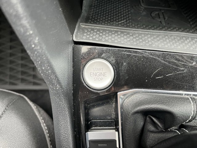 Used 2023 Volkswagen Taos SE image 16