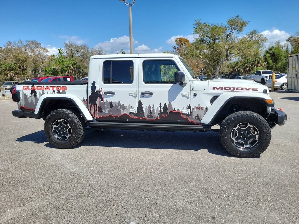 Used 2020 Jeep Gladiator Mojave image 3