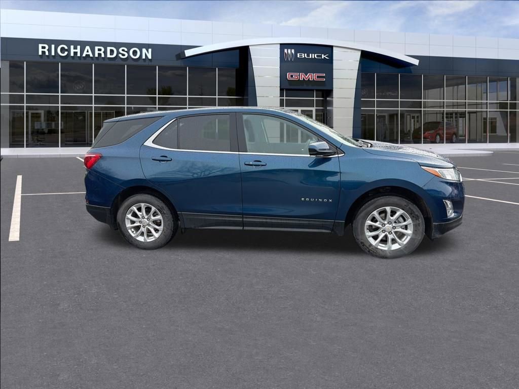 Used 2020 Chevrolet Equinox LT w/ Driver Convenience Package image 8