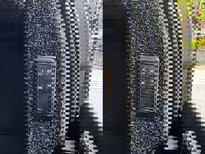 Used 2015 Land Rover Range Rover Autobiography image 12