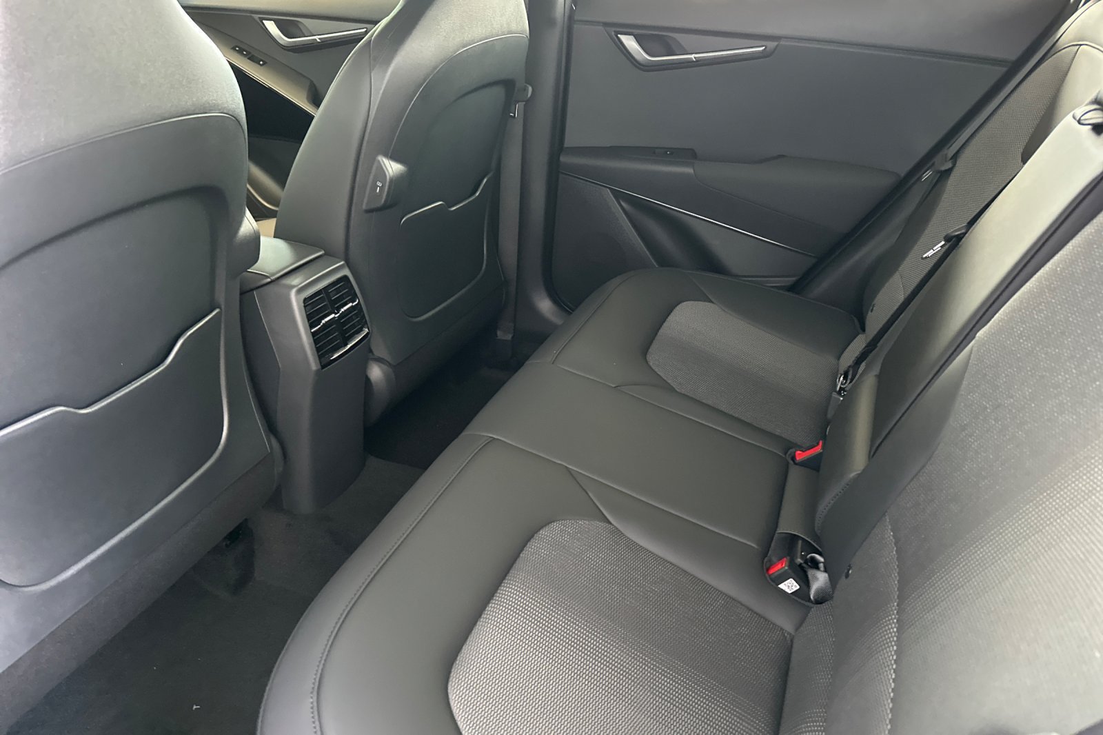 New 2026 Kia Niro EX w/ EX Premium Package FWD image 12