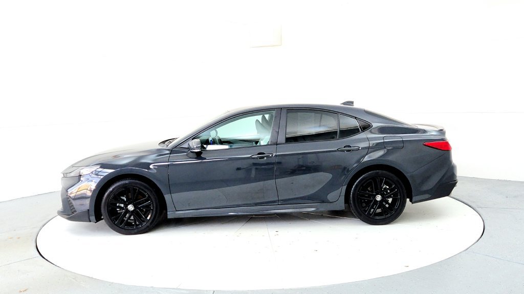 Certified 2026 Toyota Camry SE AWD/4WD image 3