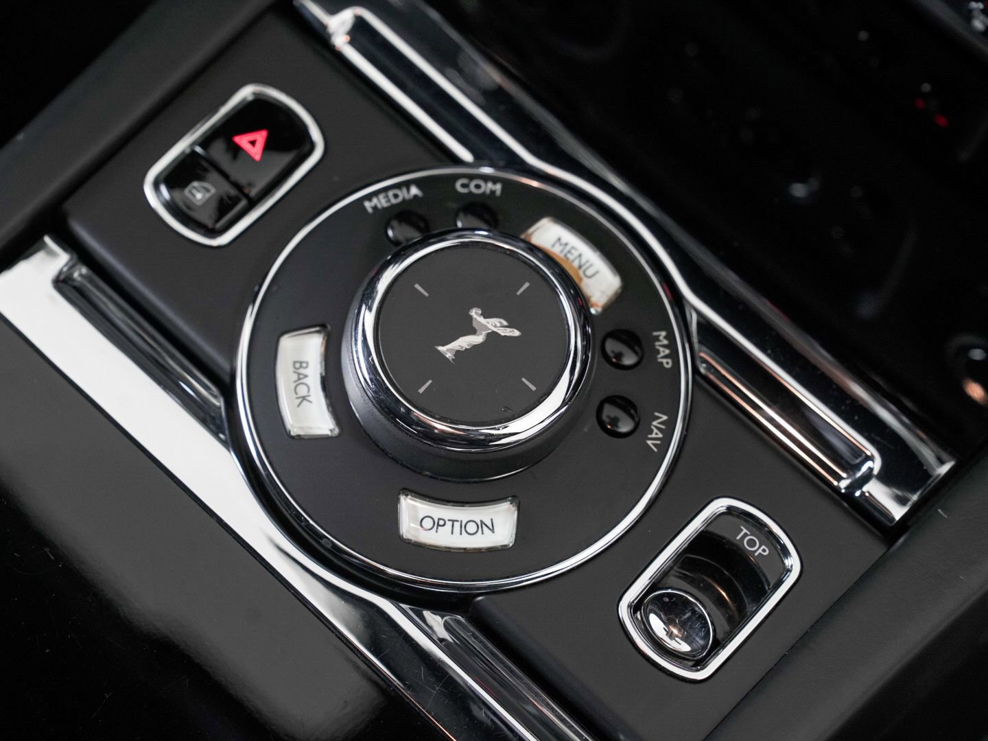 Used 2020 Rolls-Royce Dawn image 44