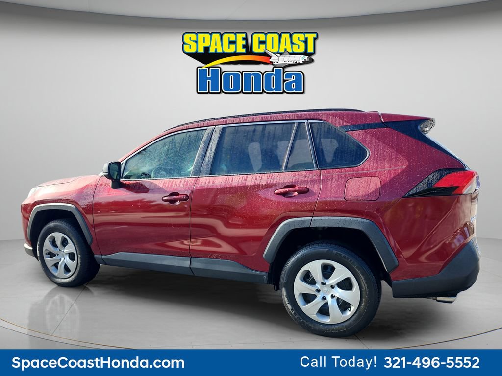 Used 2020 Toyota RAV4 LE FWD image 11