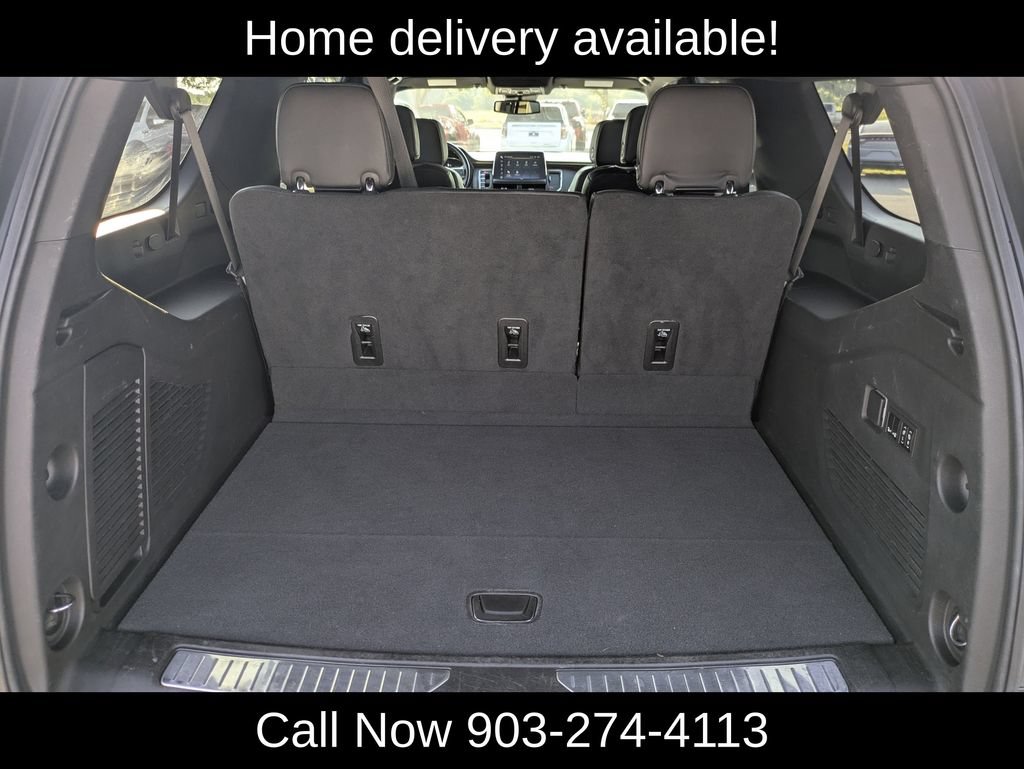 Used 2023 Chevrolet Suburban Premier RWD image 35