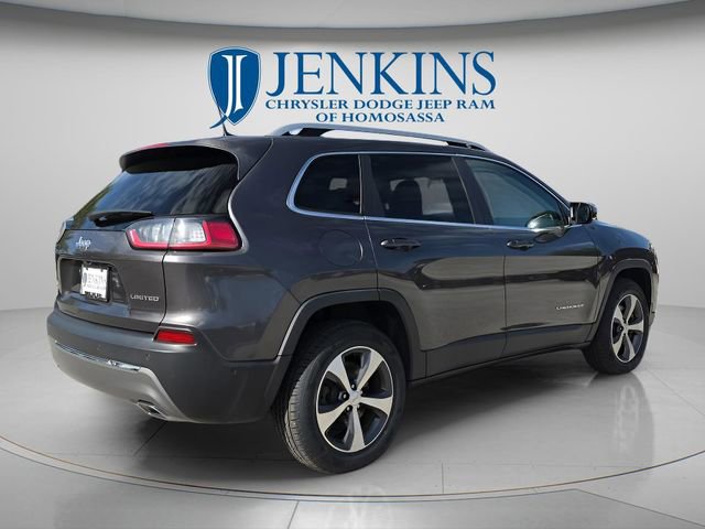 Used 2021 Jeep Cherokee Limited w/ Elite Package AWD/4WD image 4