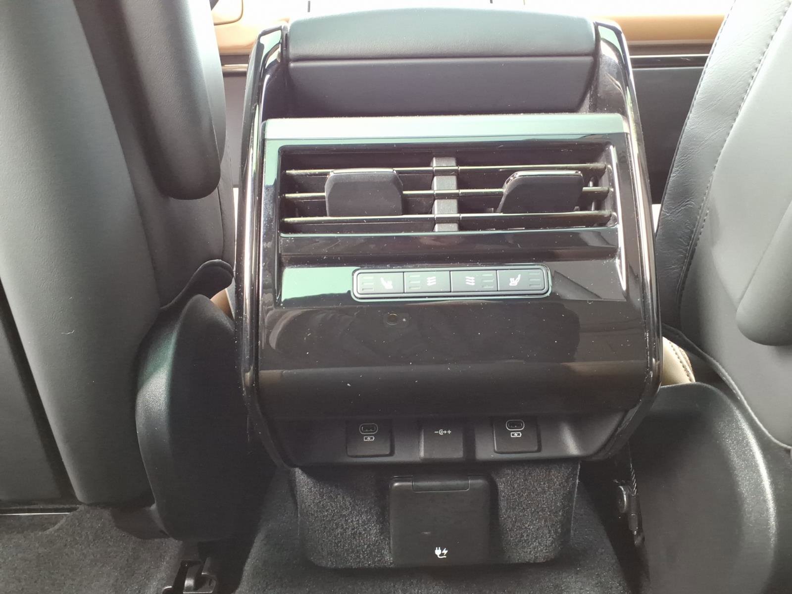 Used 2023 Land Rover Range Rover Sport SE Dynamic AWD/4WD image 24