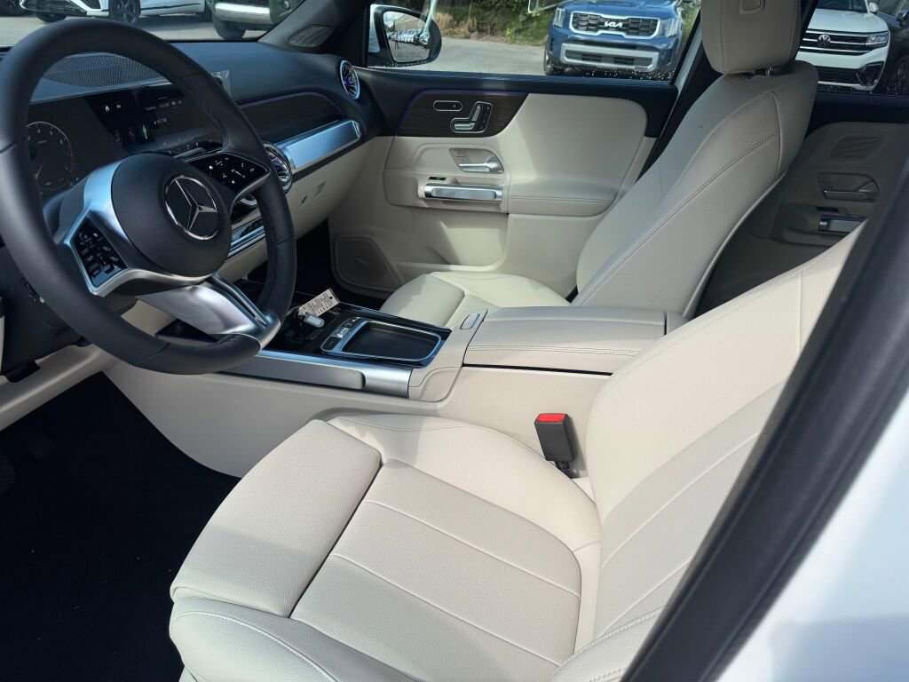 New 2026 Mercedes-Benz GLB 250 GLB 250 image 9