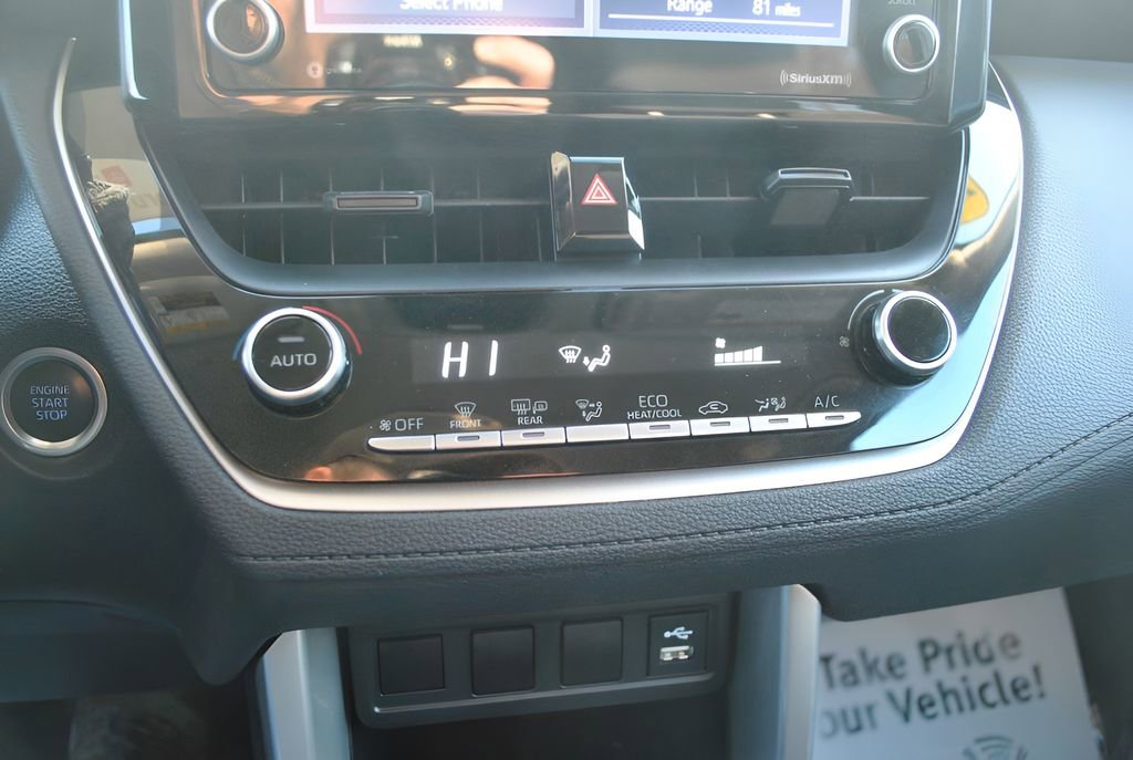 Certified 2022 Toyota Corolla Cross LE image 26