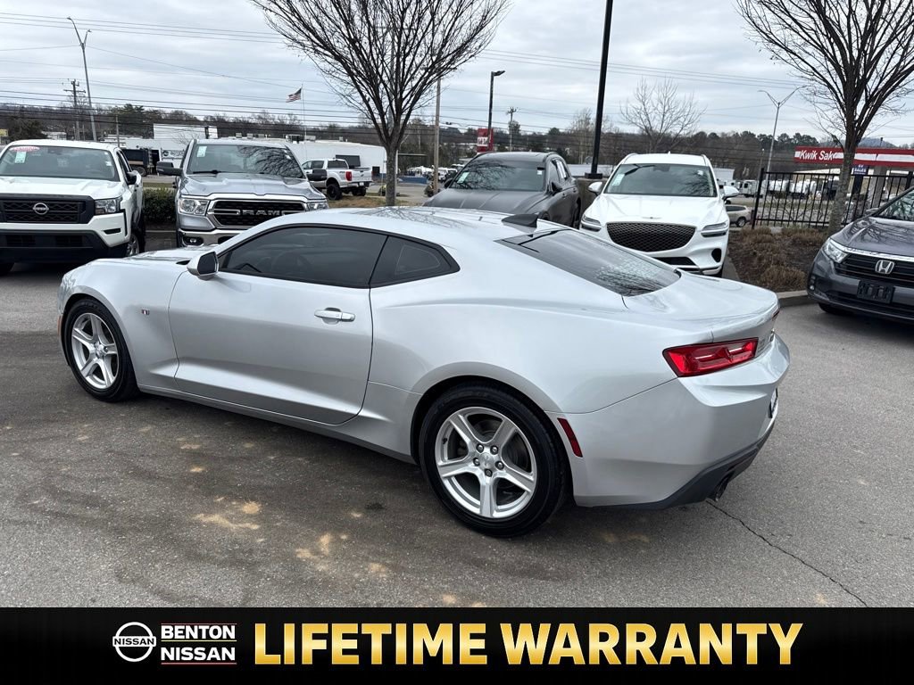 Used 2018 Chevrolet Camaro LT image 6