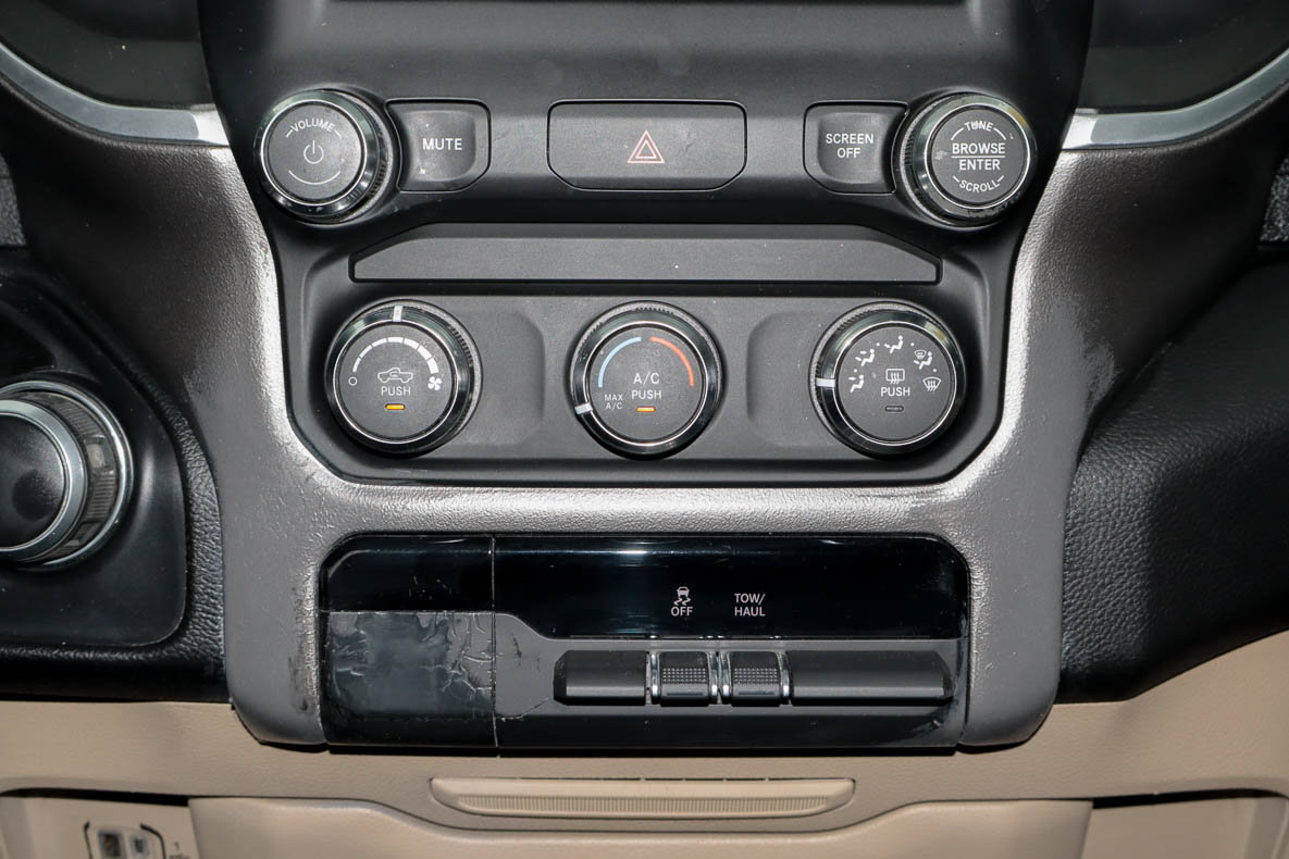 Used 2020 RAM 1500 Big Horn AWD/4WD image 11