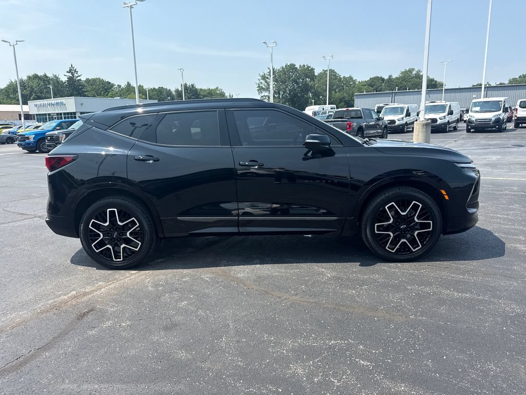 Used 2023 Chevrolet Blazer RS w/ Driver Confidence II Package FWD image 7