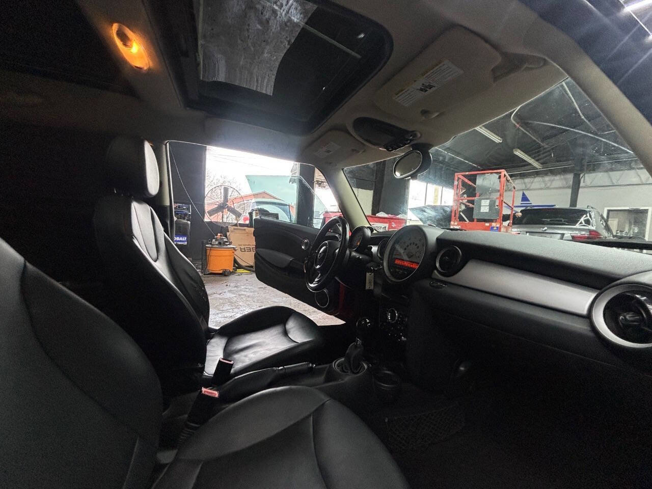 Used 2011 MINI Cooper Clubman image 10