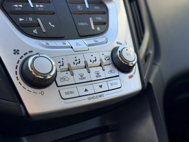 Used 2015 Chevrolet Equinox LT w/ Driver Convenience Package image 13