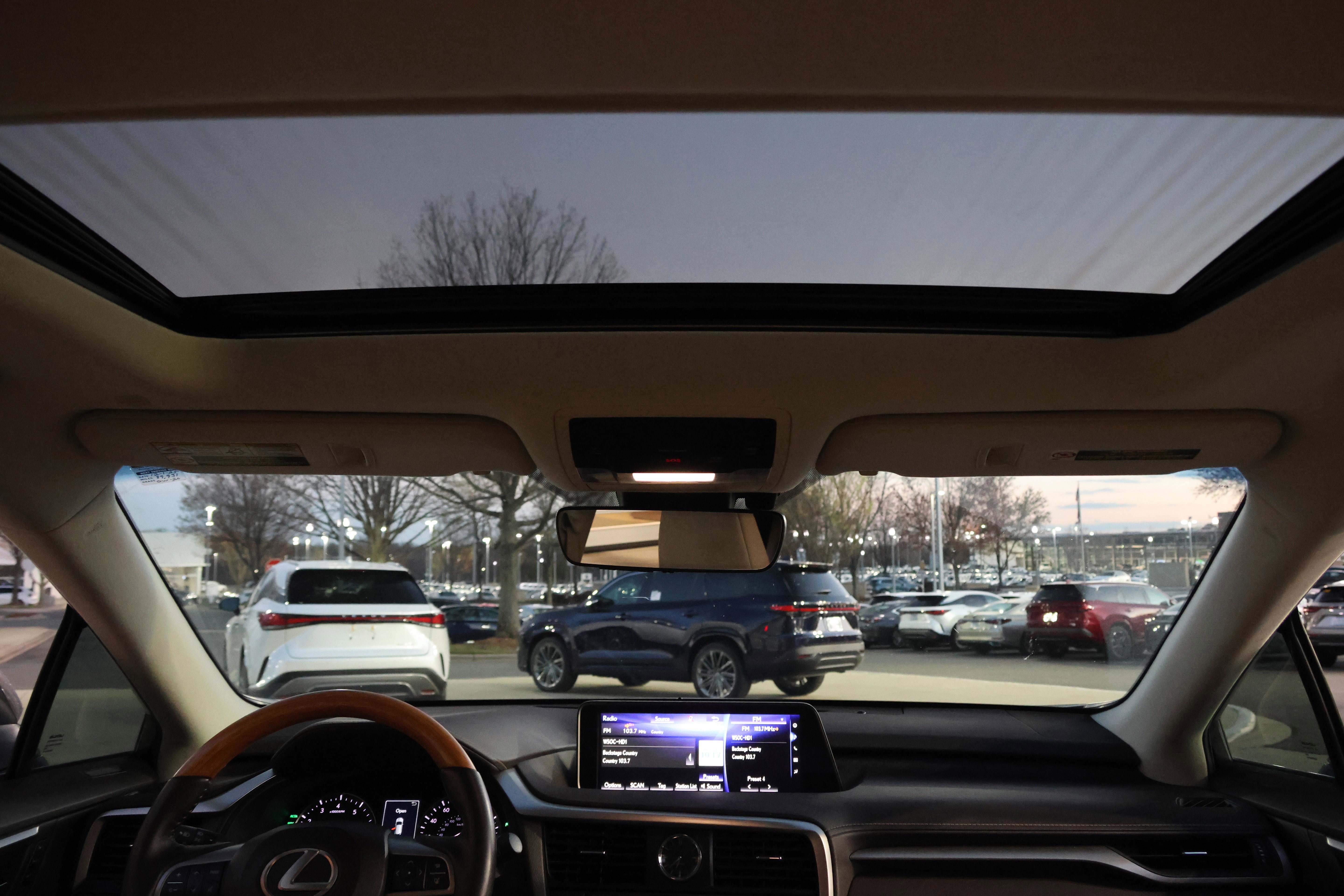 Used 2017 Lexus RX 350 FWD w/ Premium Package image 31