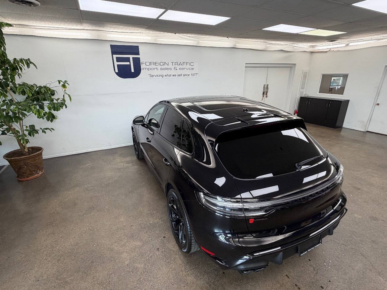 Used 2025 Porsche Macan GTS w/ Premium Package Plus (PU3) AWD/4WD image 73