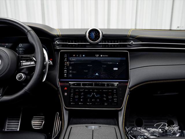 Used 2023 Maserati Grecale Trofeo AWD/4WD image 34