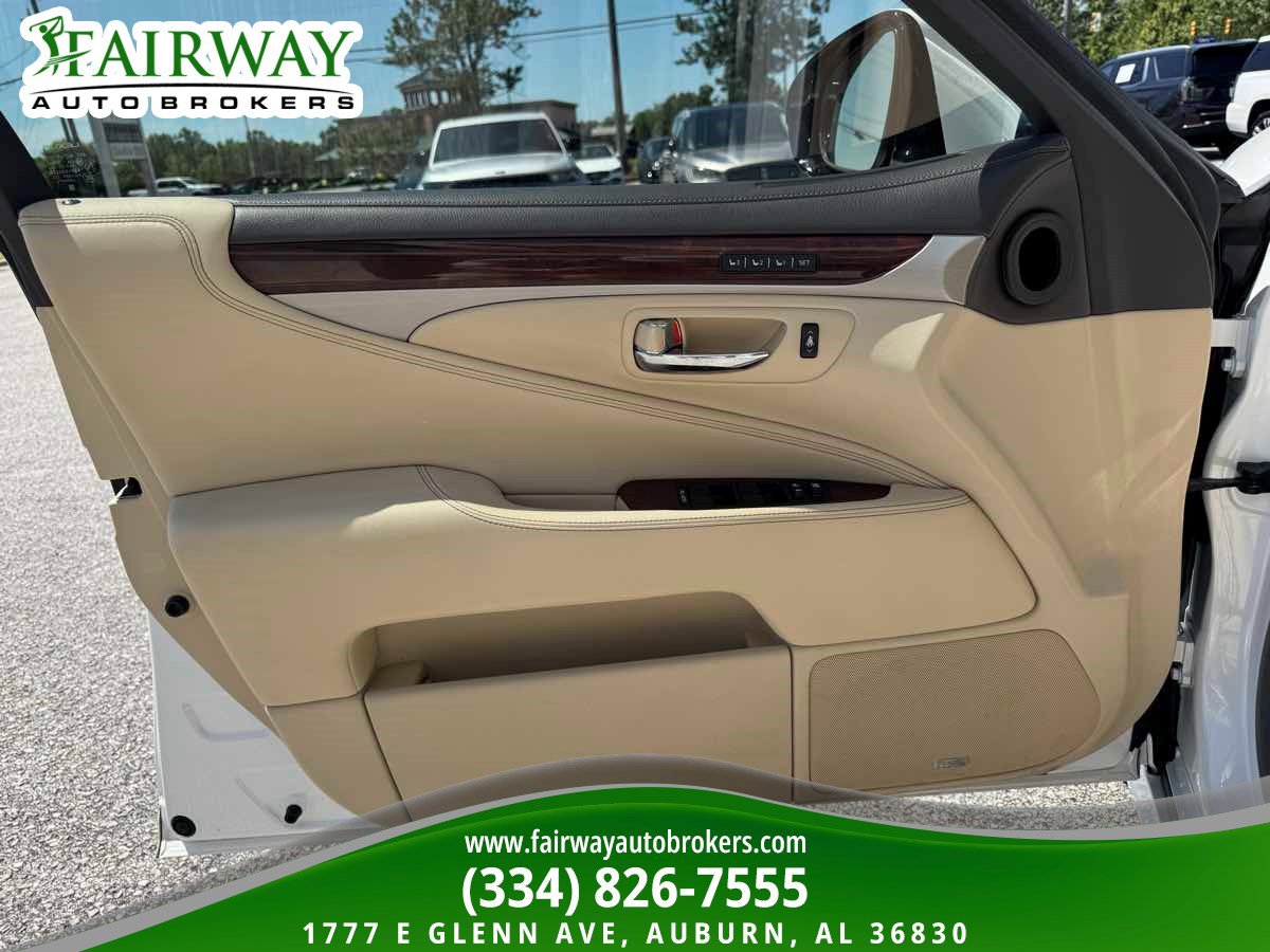 Used 2015 Lexus LS 460 L RWD image 28