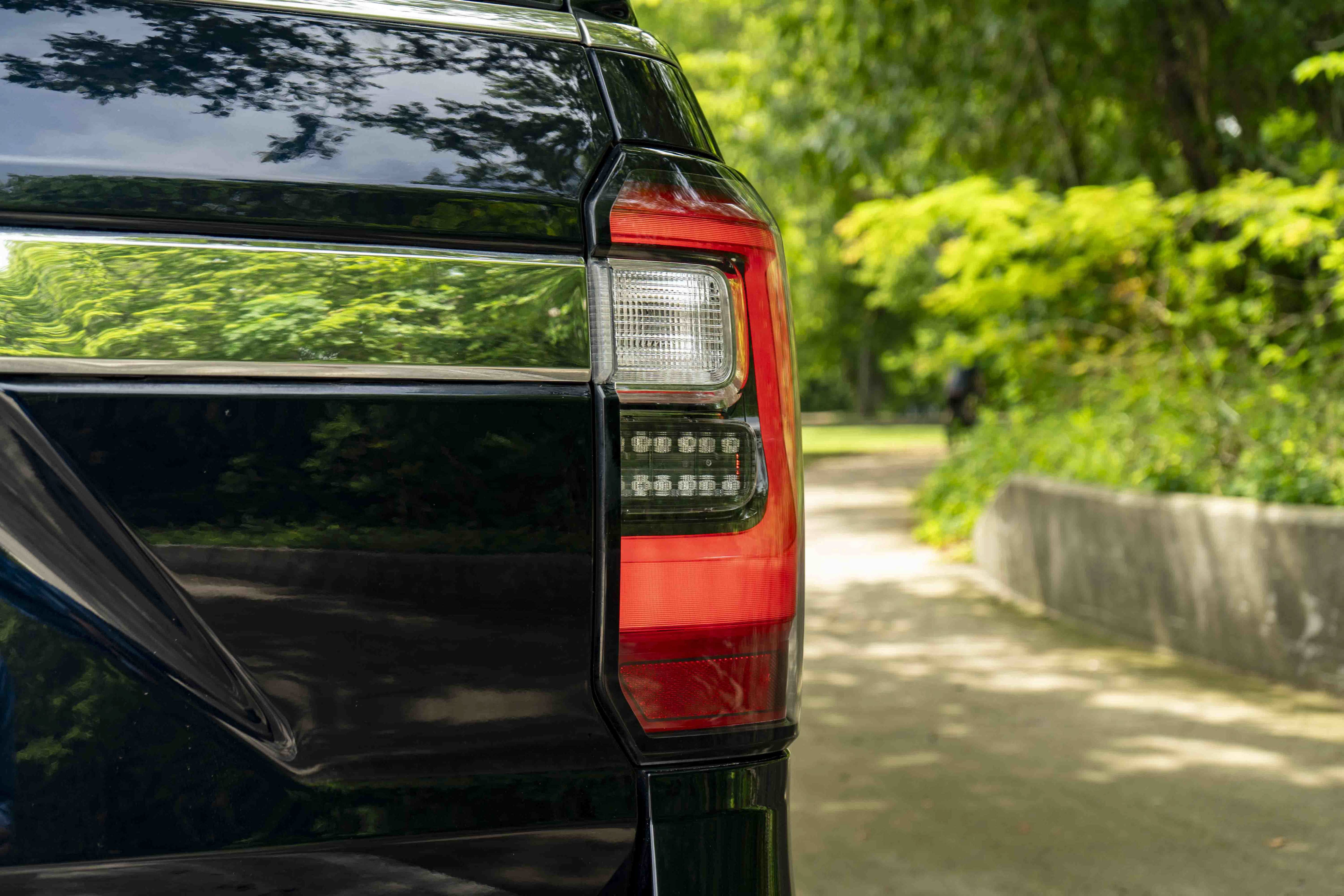 Used 2021 Ford Expedition Limited RWD image 15
