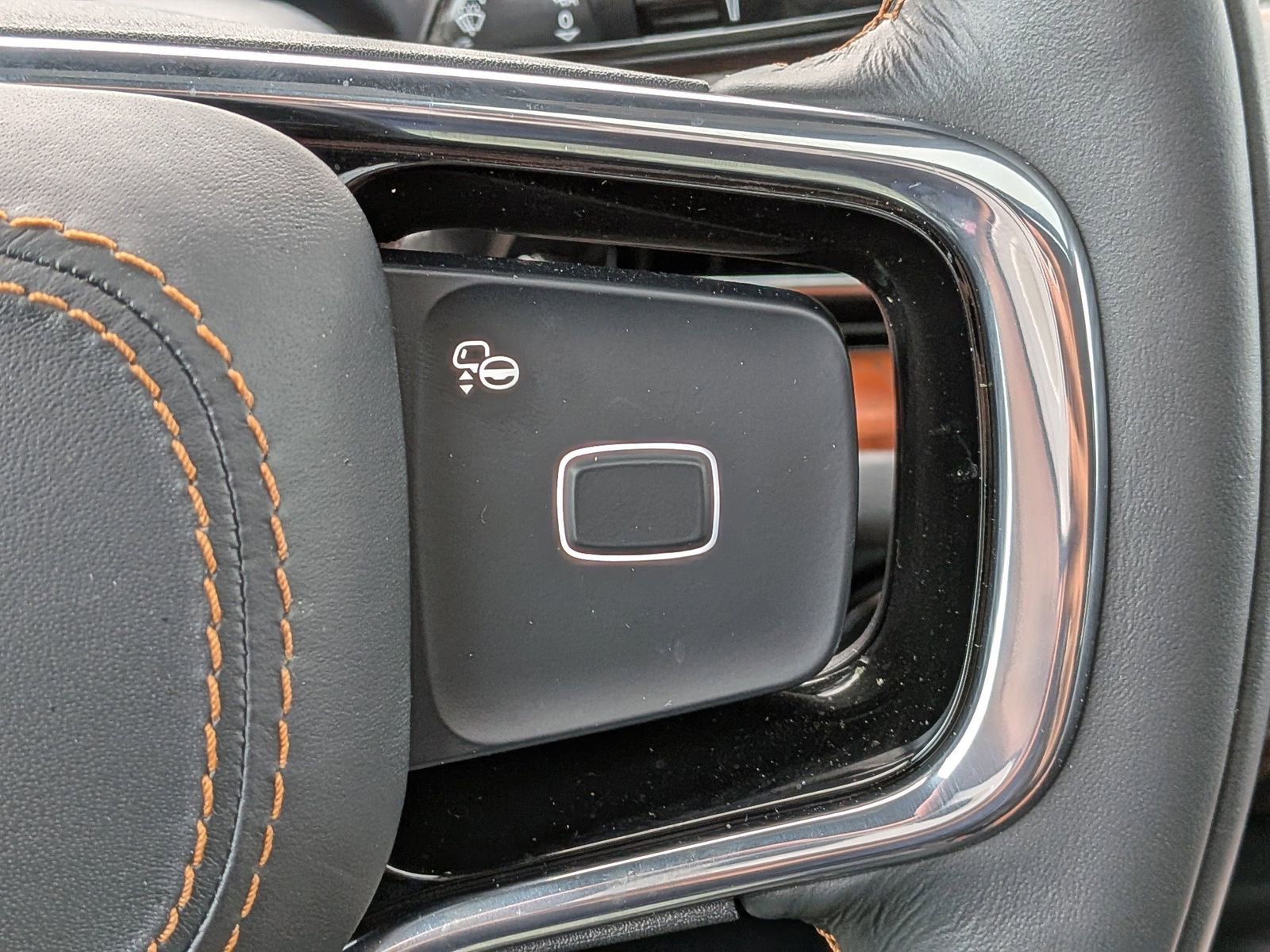 Certified 2025 Lincoln Navigator L Black Label image 33