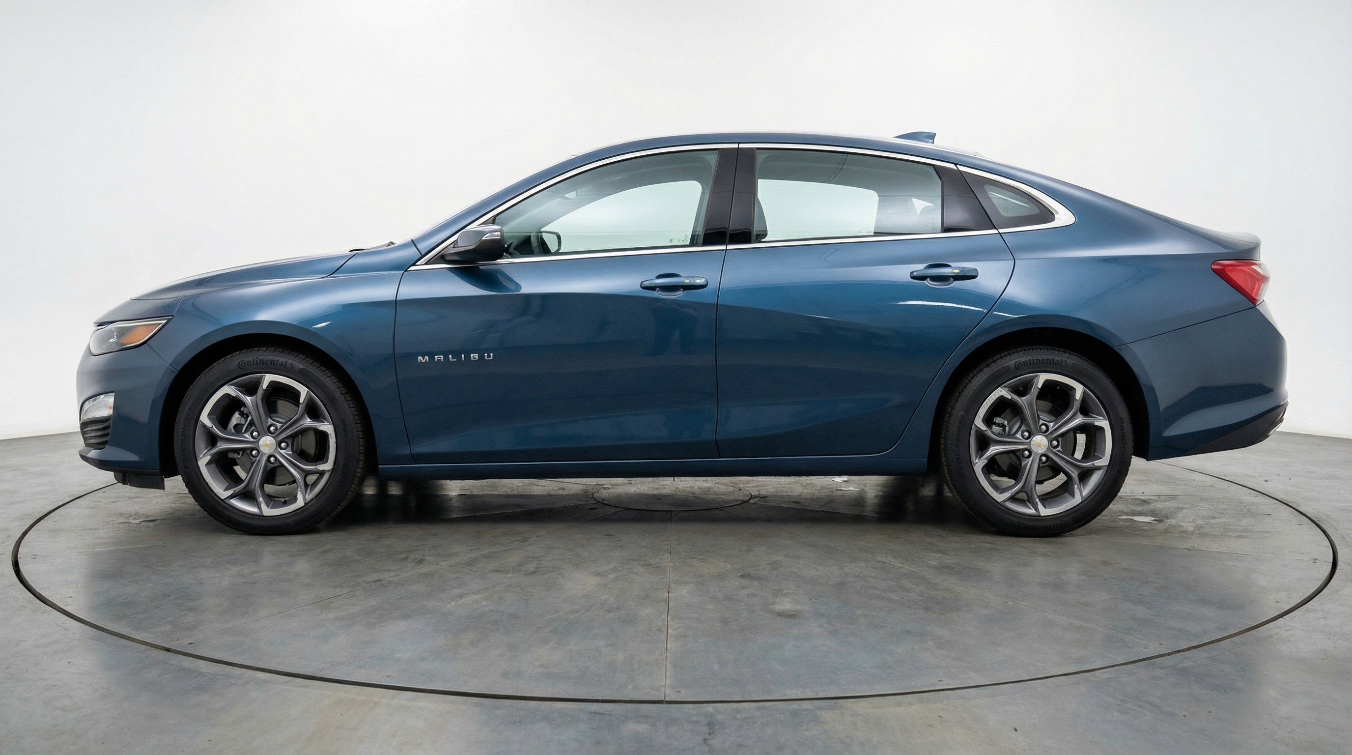 Used 2024 Chevrolet Malibu LT image 5