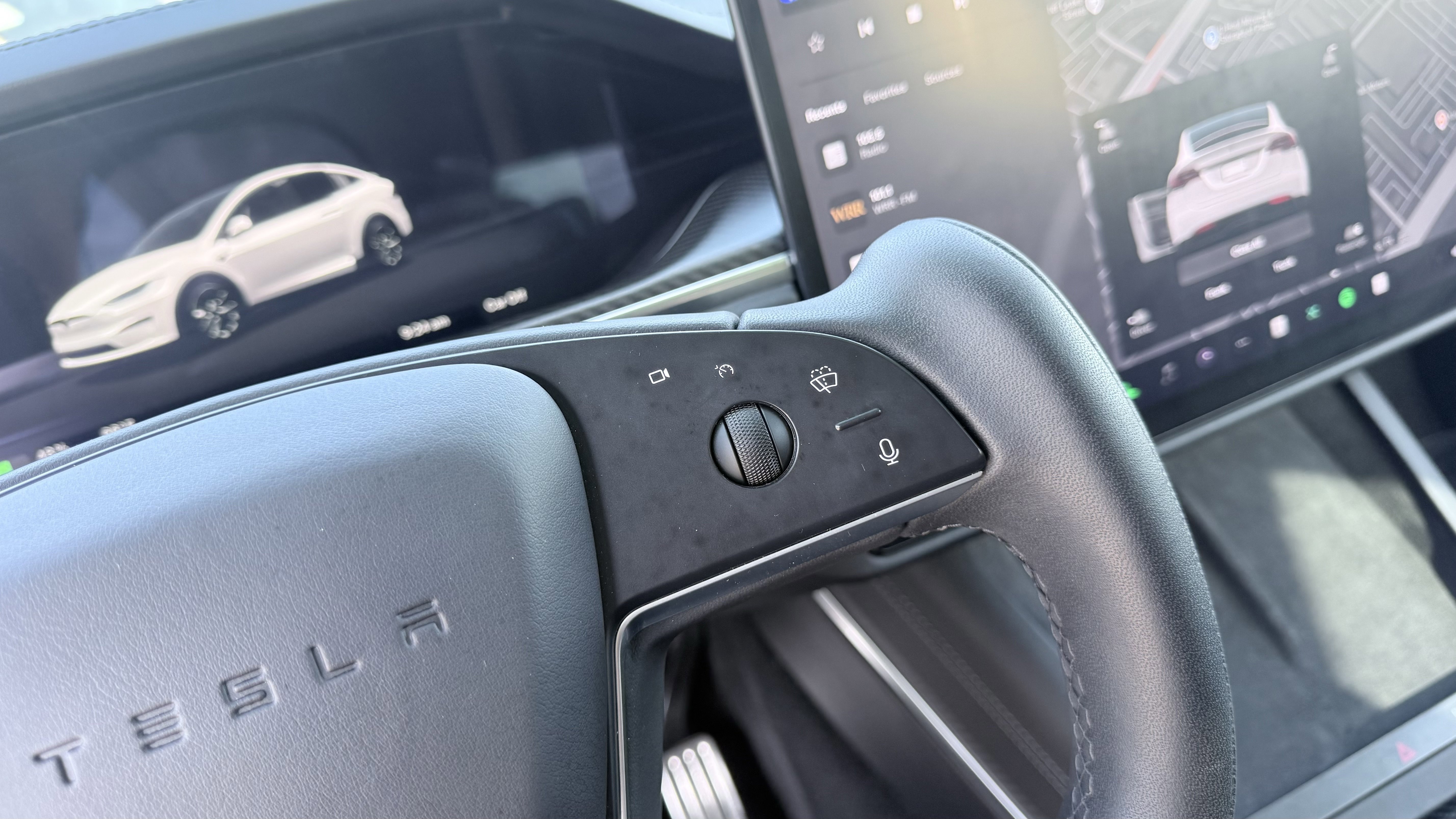 Used 2022 Tesla Model X Plaid image 67