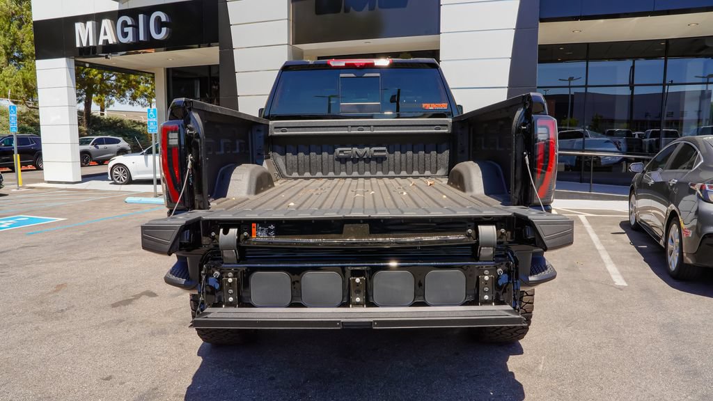 New 2026 GMC Sierra 2500 AT4 w/ AT4 Premium Plus Package AWD/4WD image 11