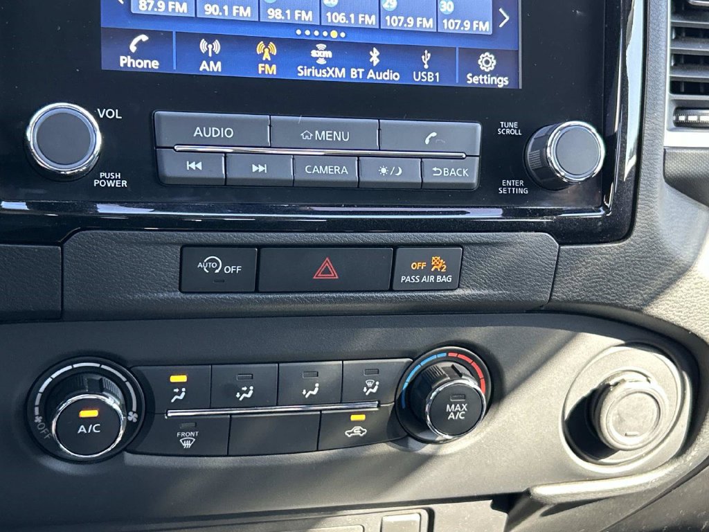 Used 2024 Nissan Frontier SV RWD image 35