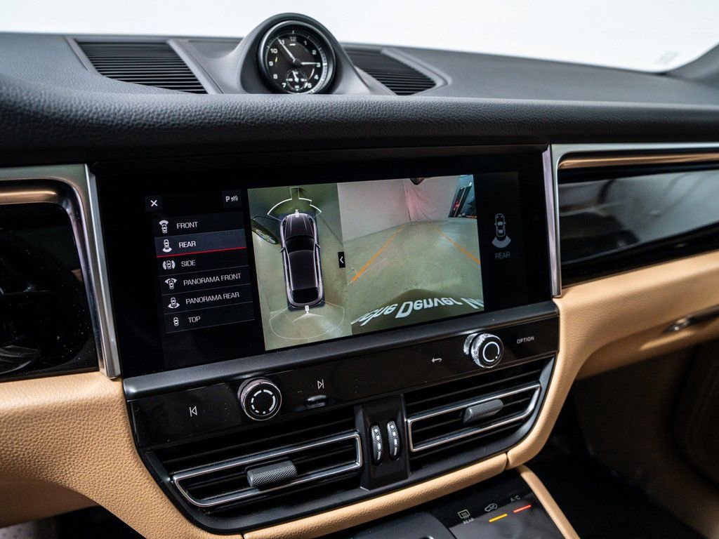 Used 2023 Porsche Macan image 20