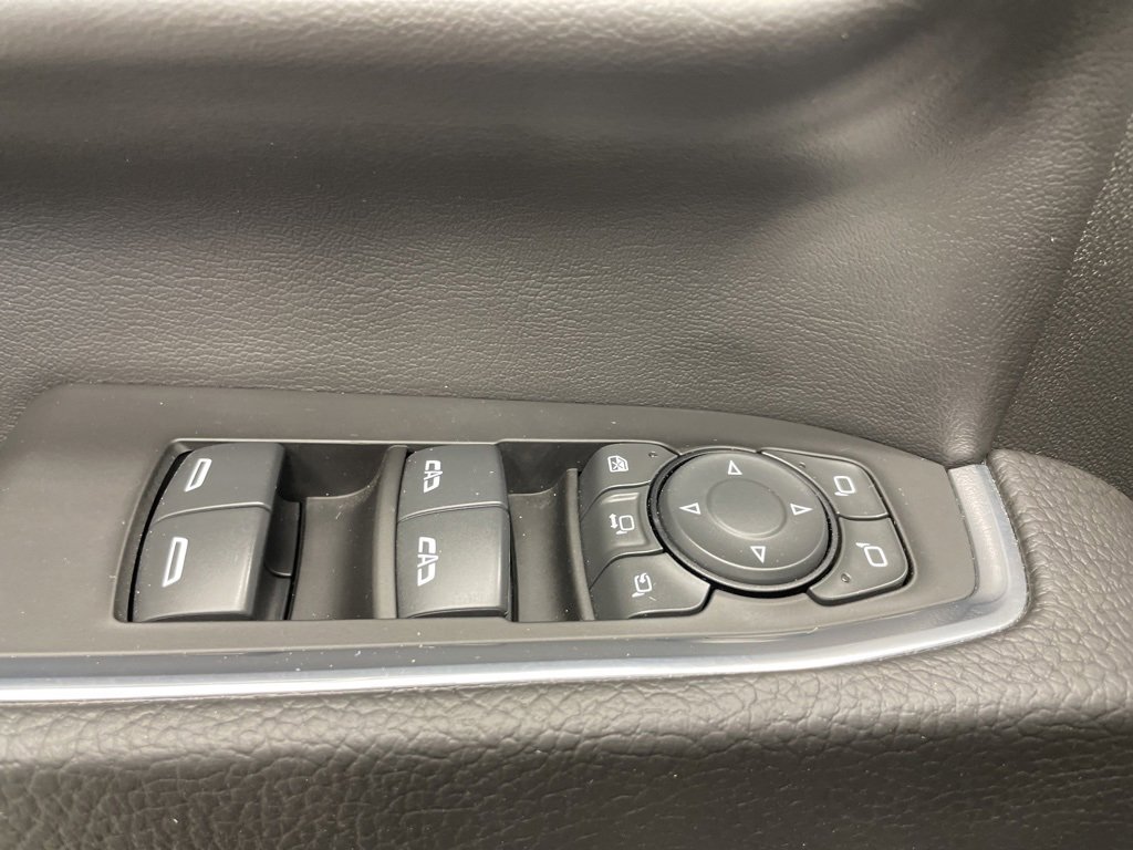 Used 2024 GMC Sierra 3500 Denali image 32