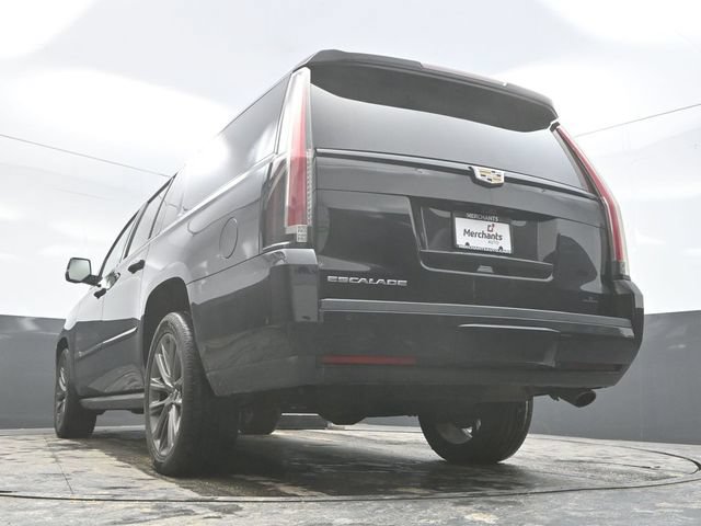 Used 2020 Cadillac Escalade ESV Platinum w/ Escalade Sport Edition AWD/4WD image 54