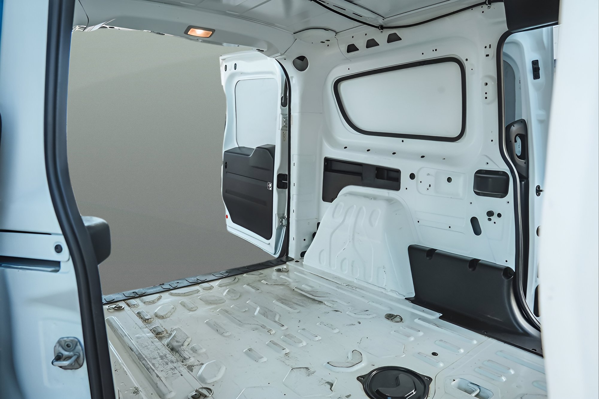 Used 2022 RAM ProMaster City Tradesman image 9