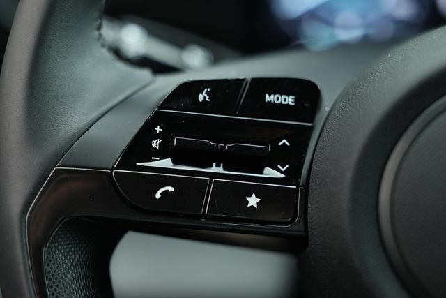 Certified 2025 Hyundai Elantra SEL FWD image 34