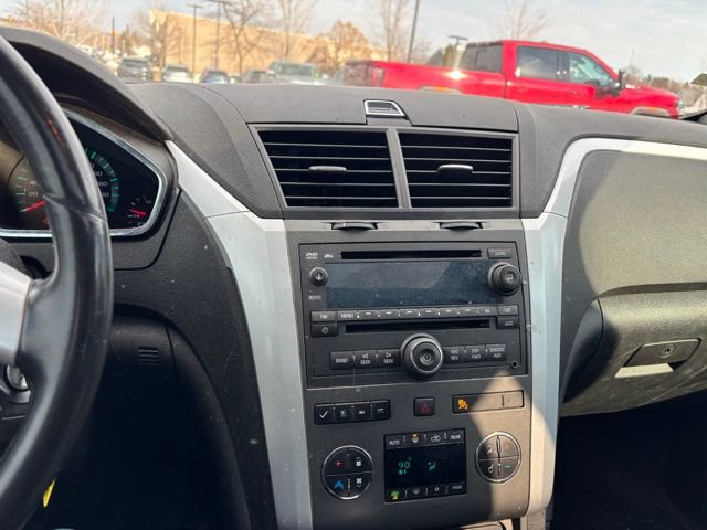 Used 2010 Chevrolet Traverse LT image 11