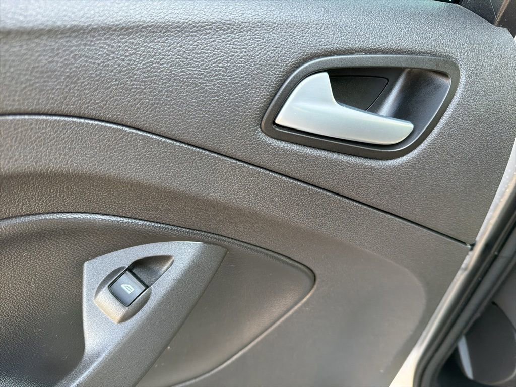 Used 2017 Ford Escape SE FWD image 24