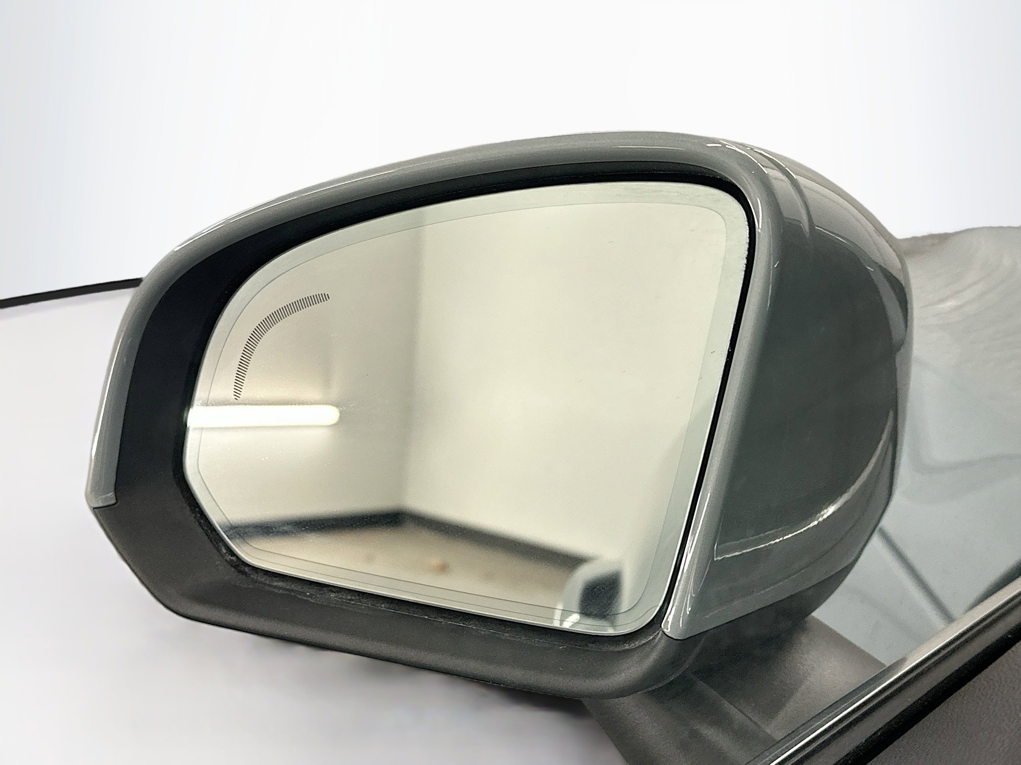 Used 2025 Volvo XC40 B5 Core image 16