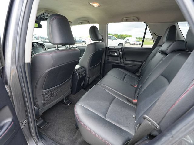 Used 2020 Toyota 4Runner TRD Off-Road Premium AWD/4WD image 18