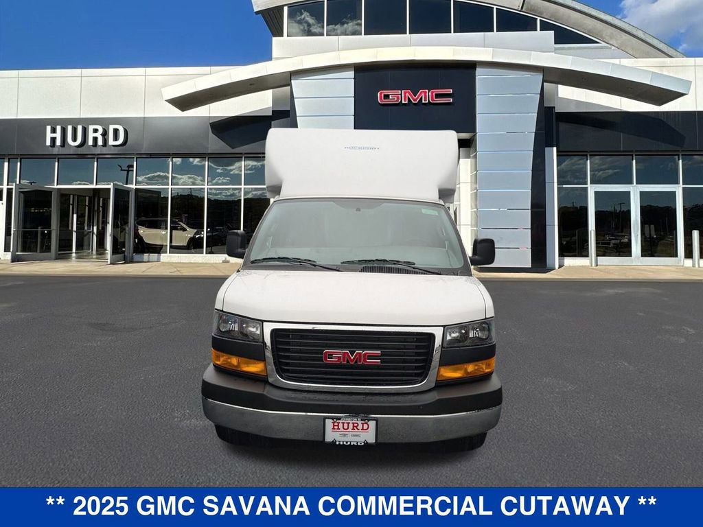 New 2025 GMC Savana 3500 Work Van w/ Power Convenience Package image 9