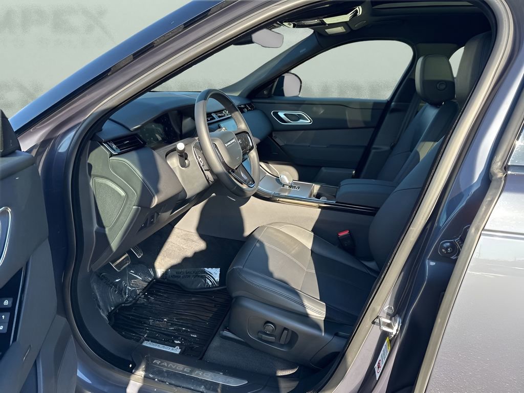 Used 2024 Land Rover Range Rover Velar Dynamic SE image 9