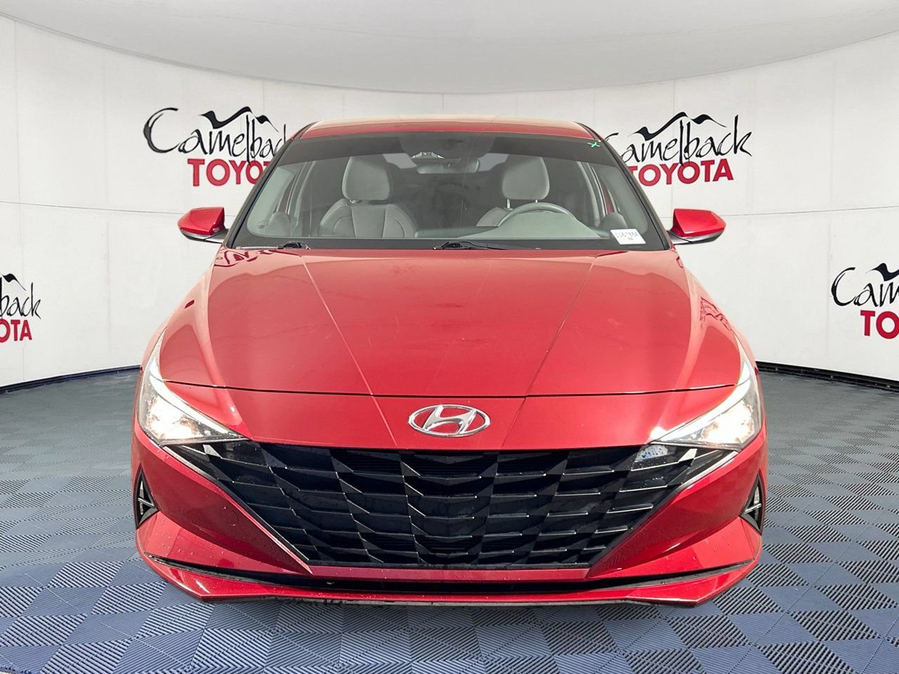 Used 2023 Hyundai Elantra SEL FWD image 2