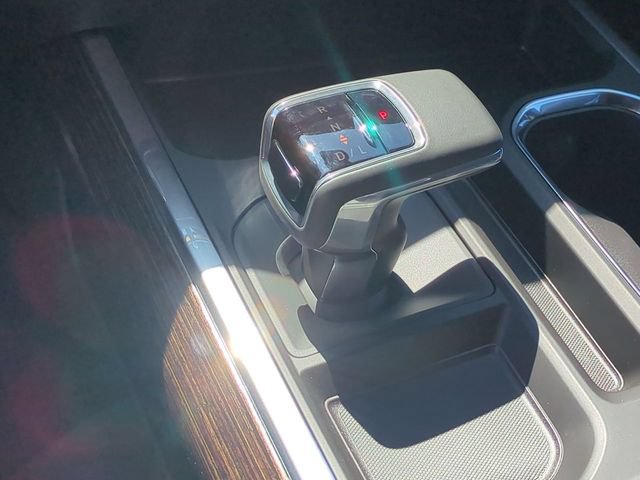 New 2026 GMC Sierra 1500 Elevation w/ LPO, Elevation Black Package AWD/4WD image 17