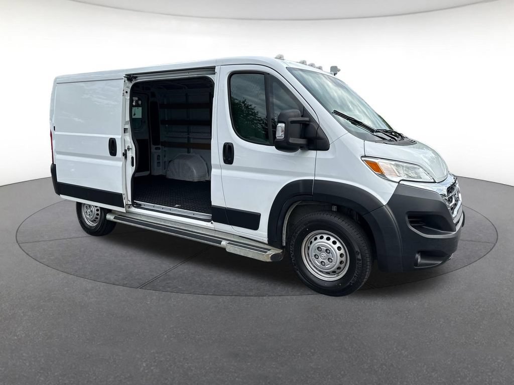 Used 2025 RAM ProMaster 2500 w/ U-Haul Equipment Group FWD image 15