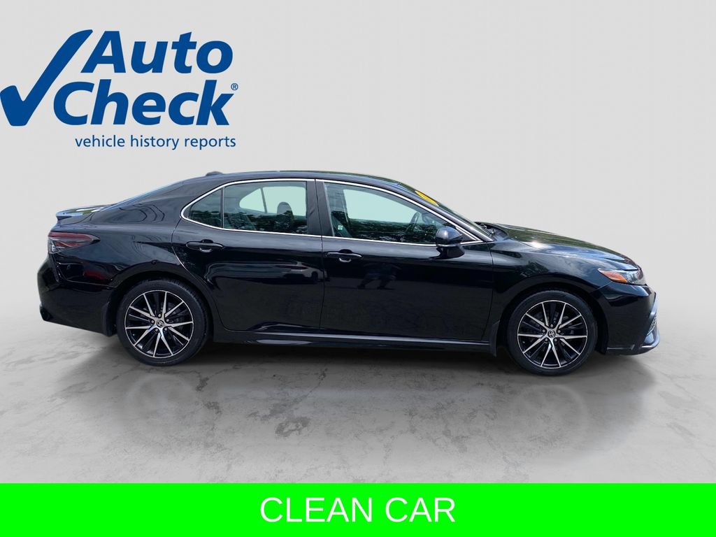 Used 2022 Toyota Camry SE FWD image 7
