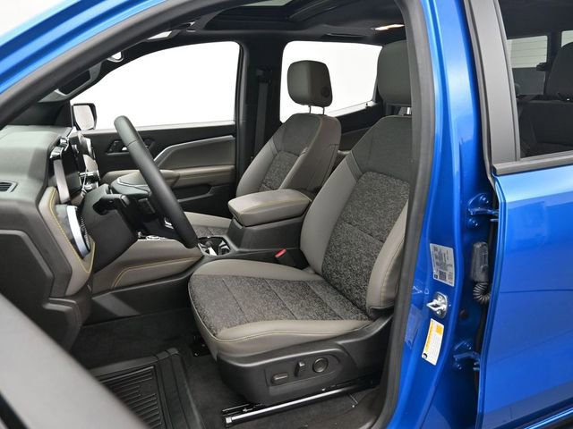 Used 2024 Chevrolet Colorado ZR2 w/ Technology Package AWD/4WD image 10